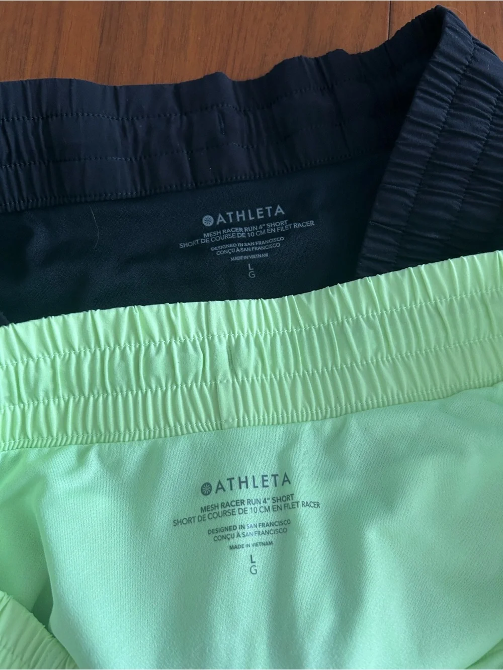 Athleta Mesh Racer Run Short 4“ Lot of 2 Black & Yellow Green - Picture 5 of 7